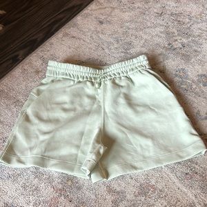 Lululemon 4” Sofstreme Shorts